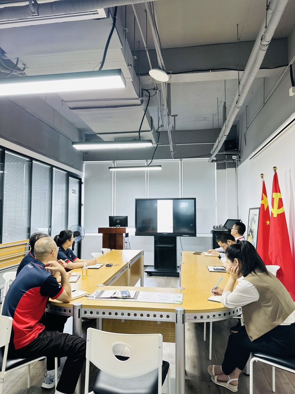 1719380135963978.jpg 上课群体.jpg